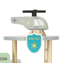Parking policji drewniany
