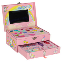 Kuferek jednorożec makeup