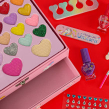 Kuferek jednorożec makeup